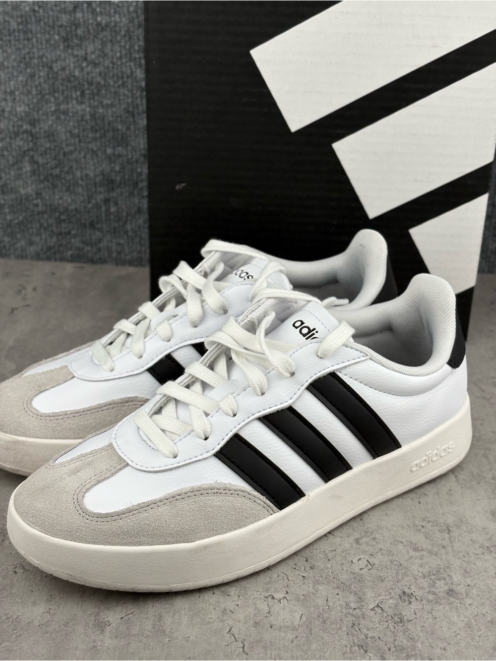 Adidas Barreda Women’s Sneakers Size 9 White Black Grey Casual Shoes Worn Once